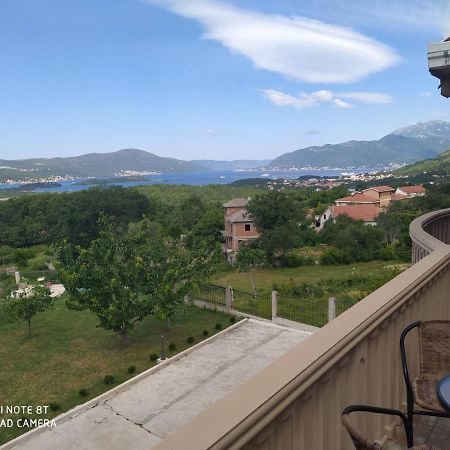 Apartmani Popovic V&A Tivat Exterior foto