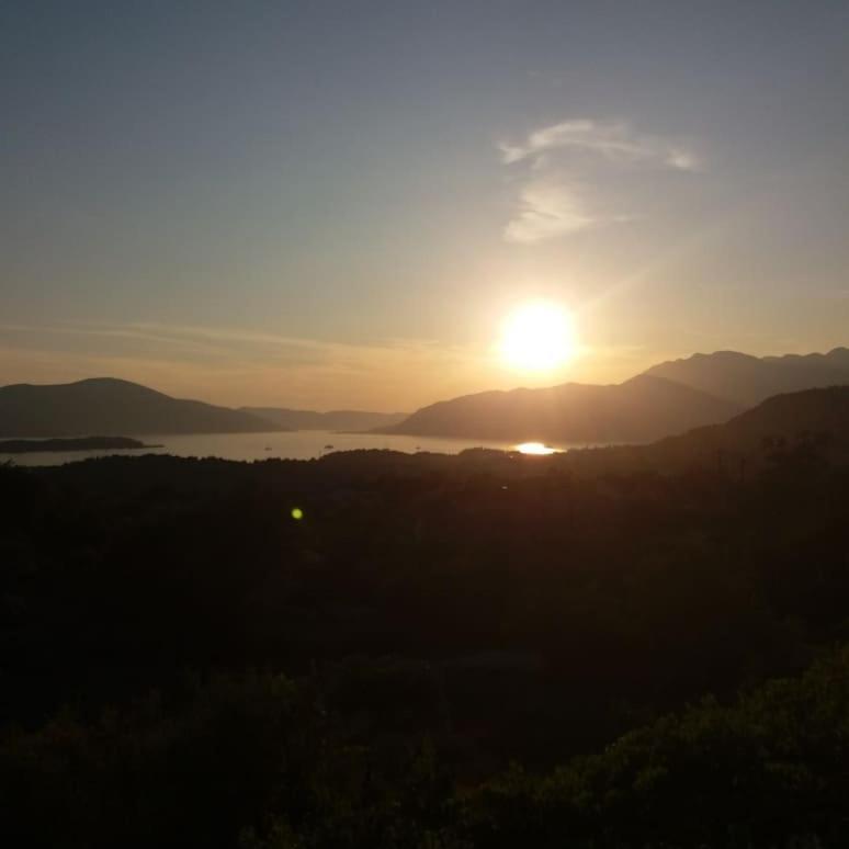 Apartmani Popovic V&A Tivat Exterior foto