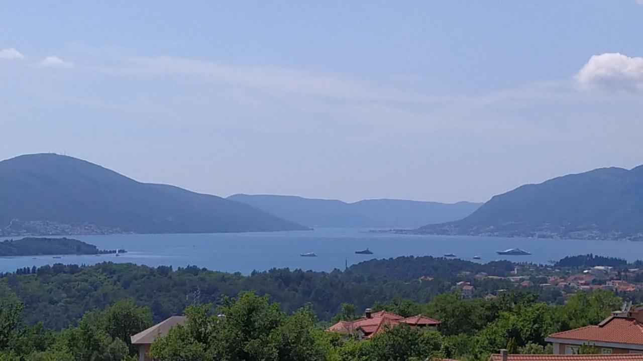 Apartmani Popovic V&A Tivat Exterior foto