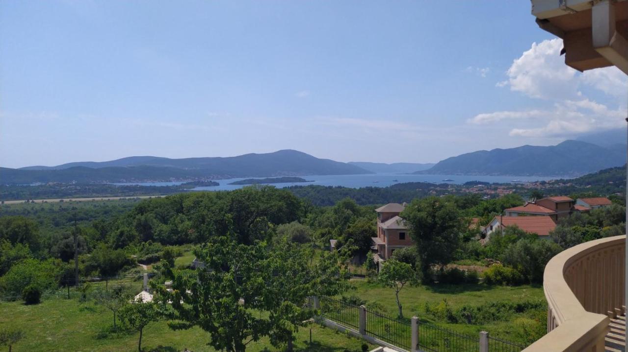 Apartmani Popovic V&A Tivat Exterior foto