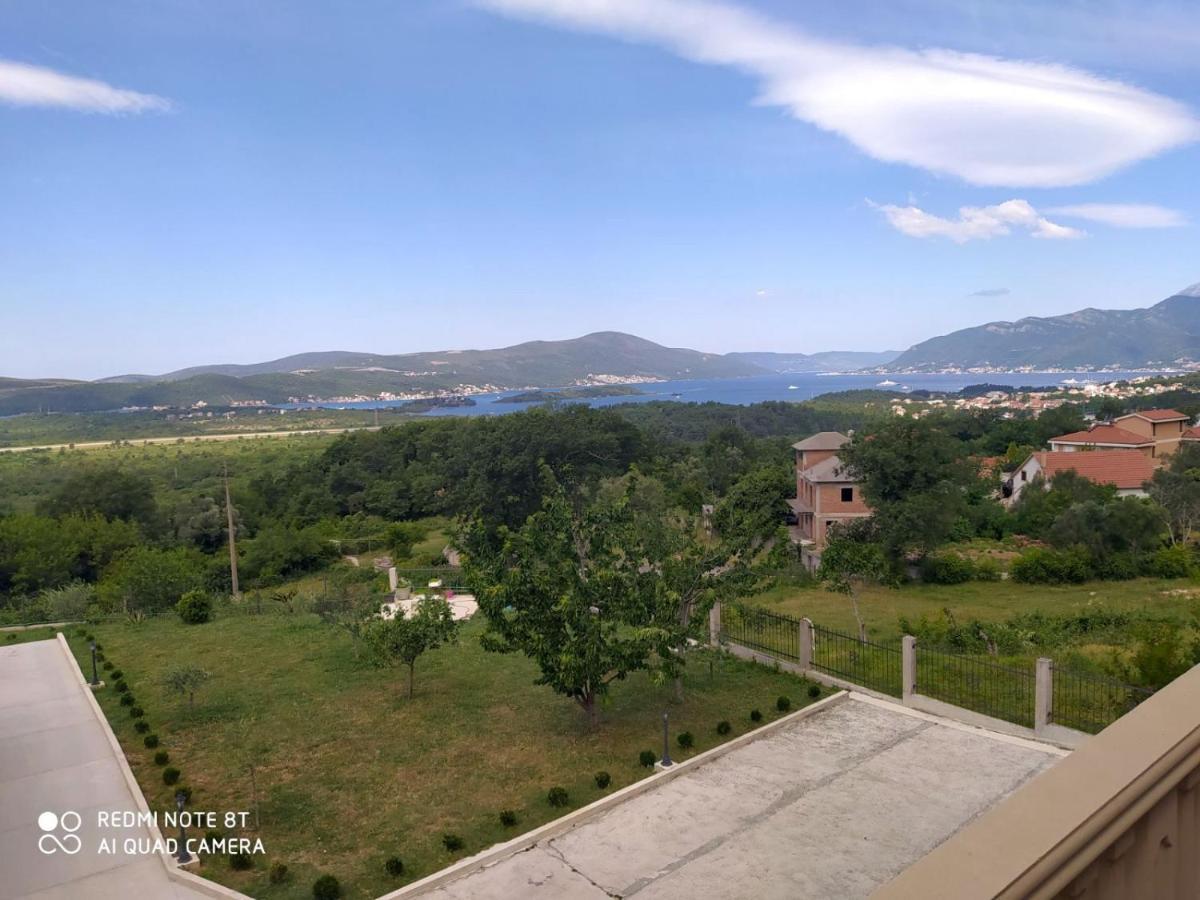Apartmani Popovic V&A Tivat Exterior foto
